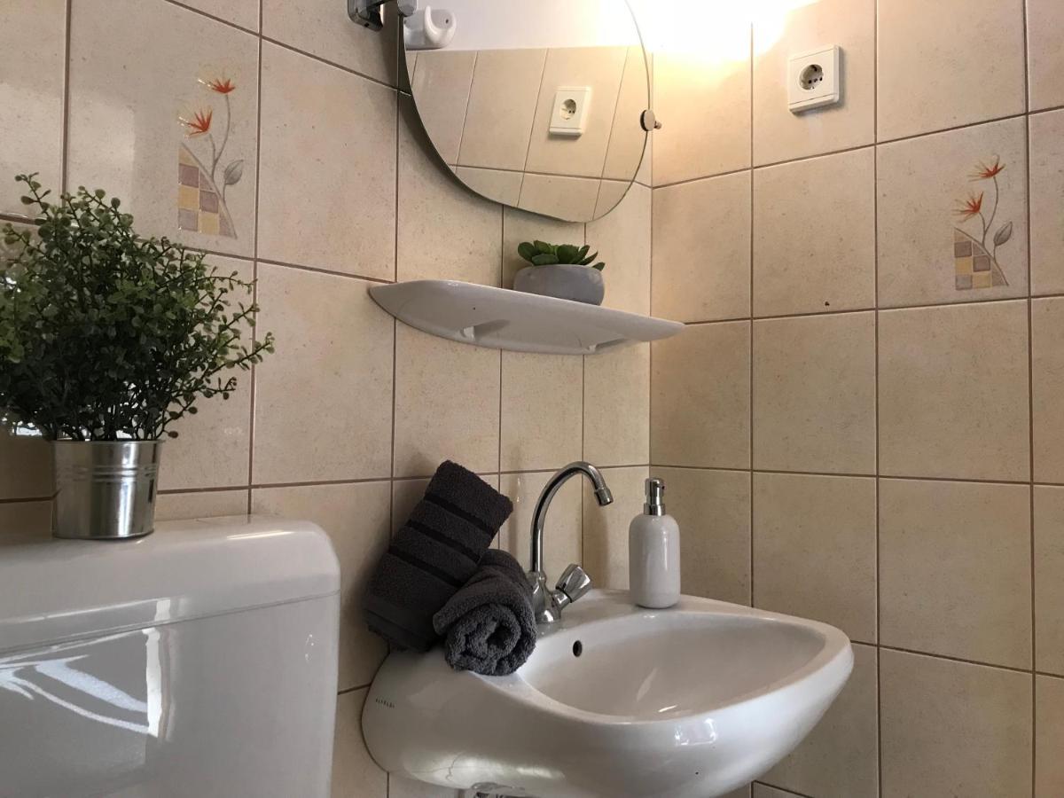 Villa Monika Keszthely Exteriör bild
